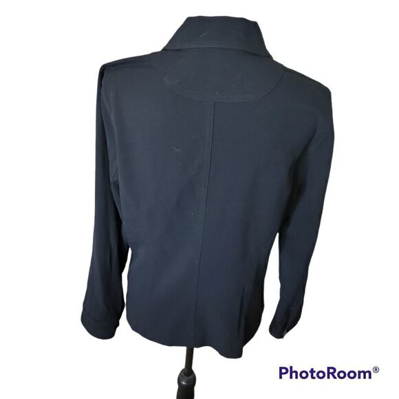 Chico's Black Snap Jersey Knit Shacket. Size 1. - Picture 4 of 8